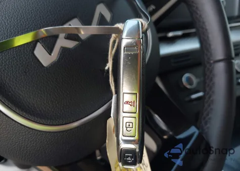 2024 Kia Carnival Mpv Lx Seat Package z USA, uszkodzony, nr VIN KNDNB4H3XR6399614